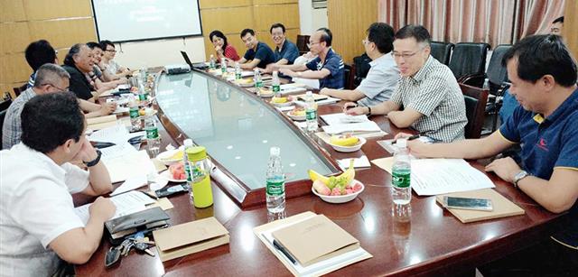 刘钧贻提出畜牧饲料业已进入食品带头时期