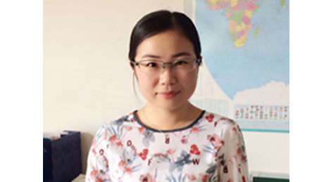 于艳--东北农业大学  硕士
现任：动保技术部研发员，从不浪费功夫和身边的资源，虚心向各位教员叨教知识，在企业高新认定、GMP验收工作中做出了沉大的贡献。