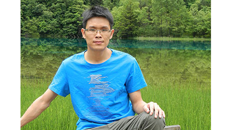 江伟华--西南民大遗传学硕士
现任：战术技术产品经理，走进社会进建才真正起头，感激资源家人的援手、支持、理解、包涵，始终是我最好的同路人和引路人。